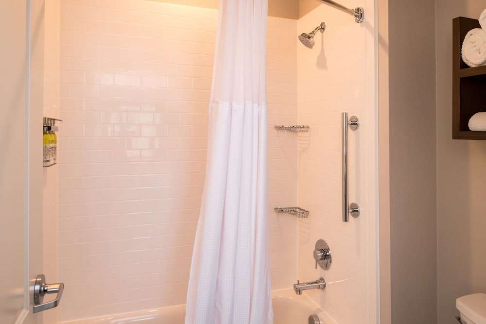 Staybridge Suites Pecos by IHG - photo 40