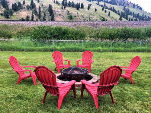 Mountain Views From The Hot Tub — Missoula