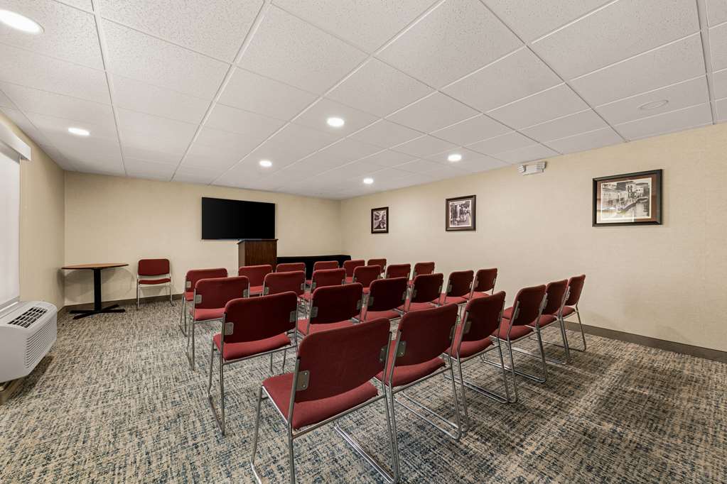Quality Inn & Suites Matthews Charlotte - photo 36