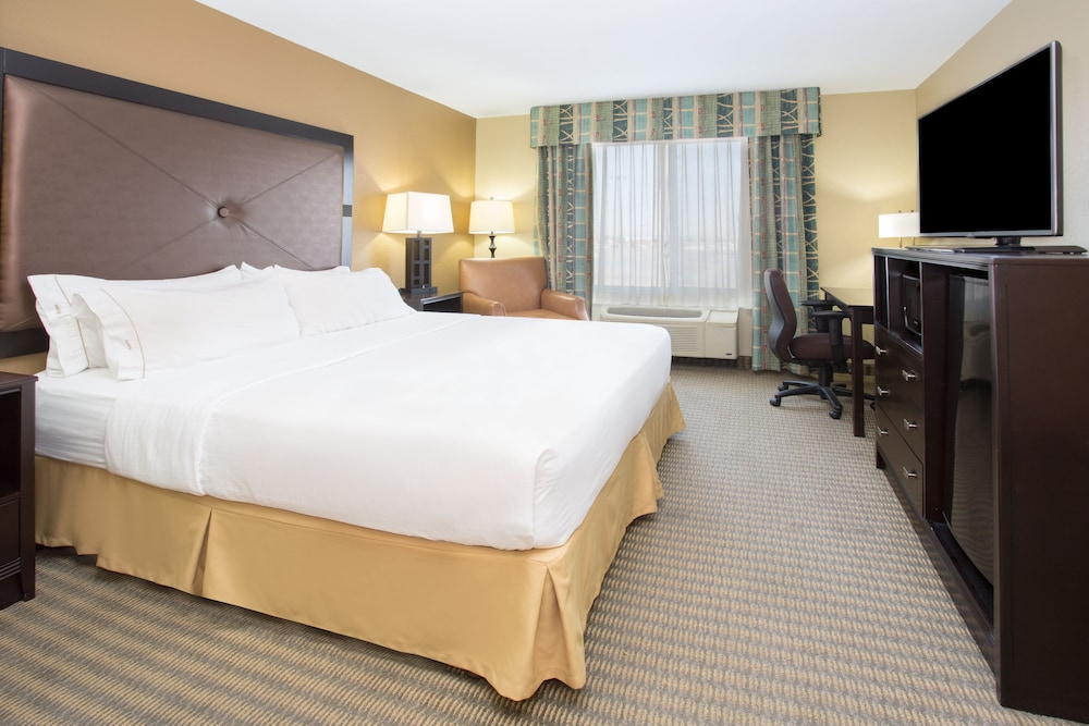 Holiday Inn Express & Suites Lexington an IHG Hotel - photo 3