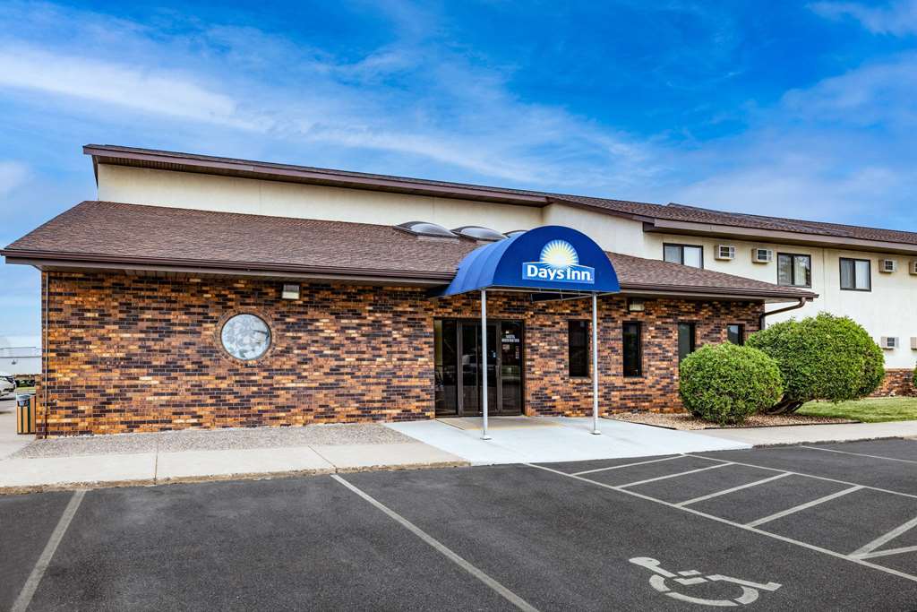 Days Inn by Wyndham Monticello - photo 3