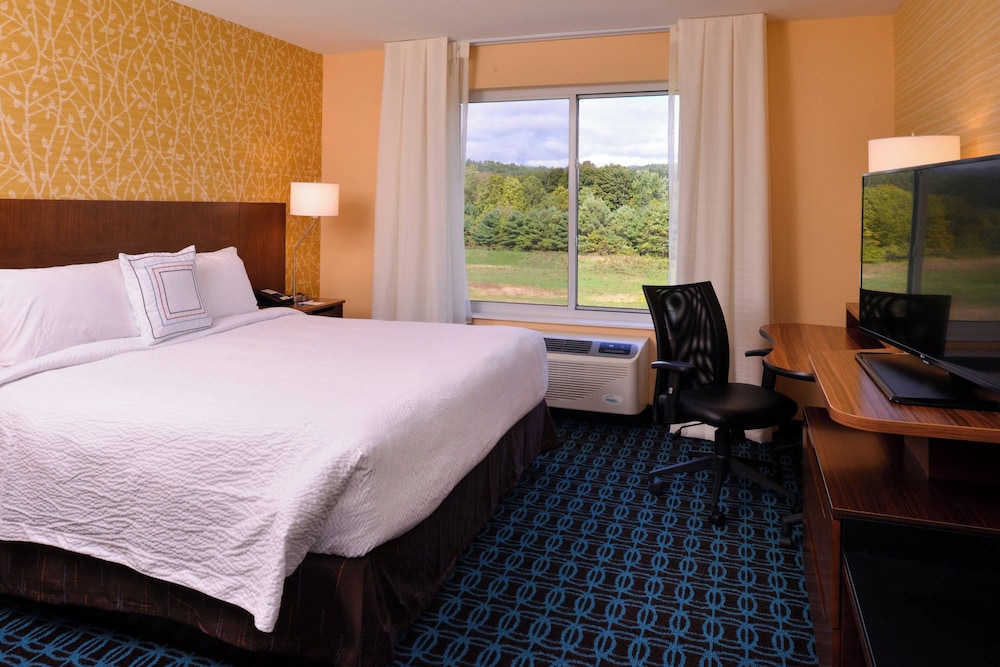 Fairfield by Marriott Inn & Suites Plymouth White Mountains - photo 16