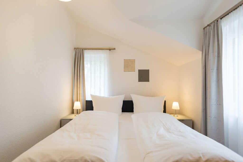 Gartenhaus am Waldschloss App 1 — 4-Star Luxury Hotel in Heringsdorf, Germany
