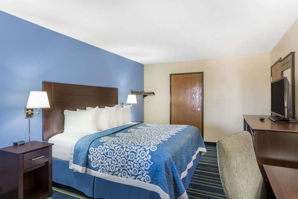 Days Inn by Wyndham Holbrook - photo 11