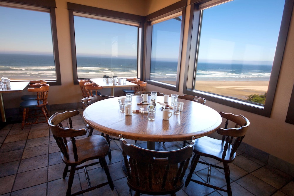 Shilo Inns Newport Oceanfront - photo 22