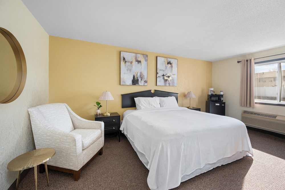 Americas Best Value Inn Grand Forks — Grand Forks