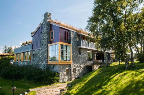 Dolmsundet Hotell Hitra — 4-Star Luxury Hotel in Fillan, Norway