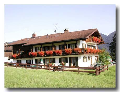 Pension Hochödlehen — 4-Star Luxury Hotel in Koenigsee, Germany