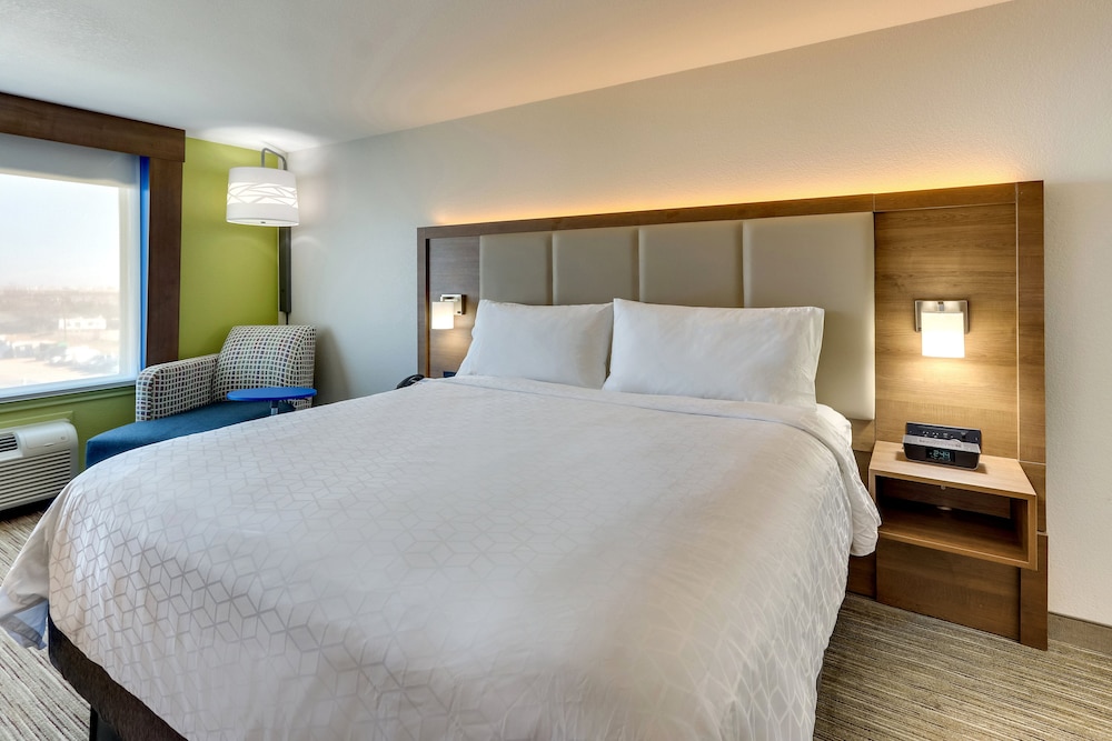 Holiday Inn Express Hotel & Suites Lake Worth Nw Loop 820 - photo 8