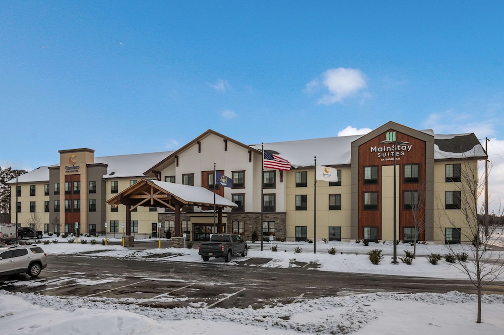 Comfort Inn & Suites Gaylord - photo 42