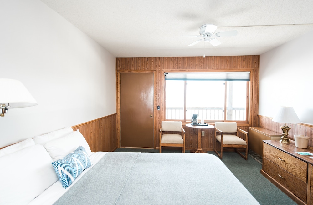 Seagull Bay Motel - photo 9
