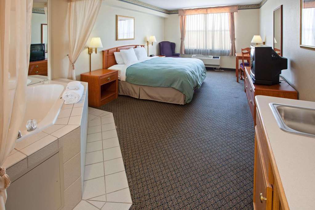 Country Inn & Suites by Radisson Lansing MI - photo 16