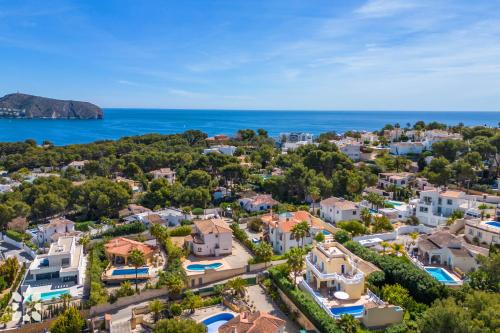 Villa Celeste by Abahana Villas — 4-Star Luxury Hotel in Teulada, Spain