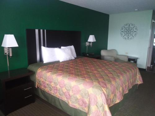 Hearthstone Inn - photo 18