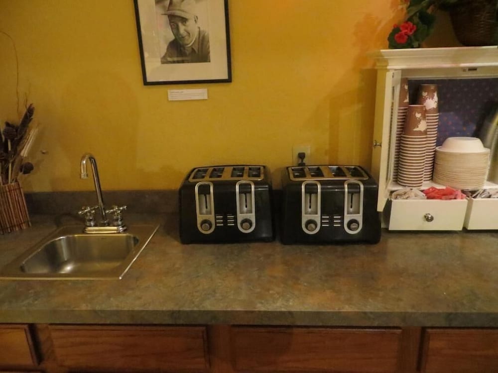 Old Town Inn - photo 16