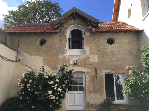 Ferme de Pontaly - carbon neutral hotel in Bailly