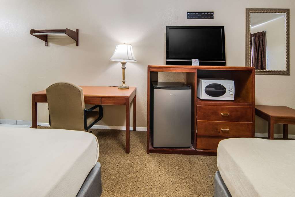 Americas Best Value Inn Baird - photo 25