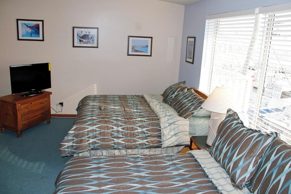 Bud N' Mary's Fishing Marina - photo 5