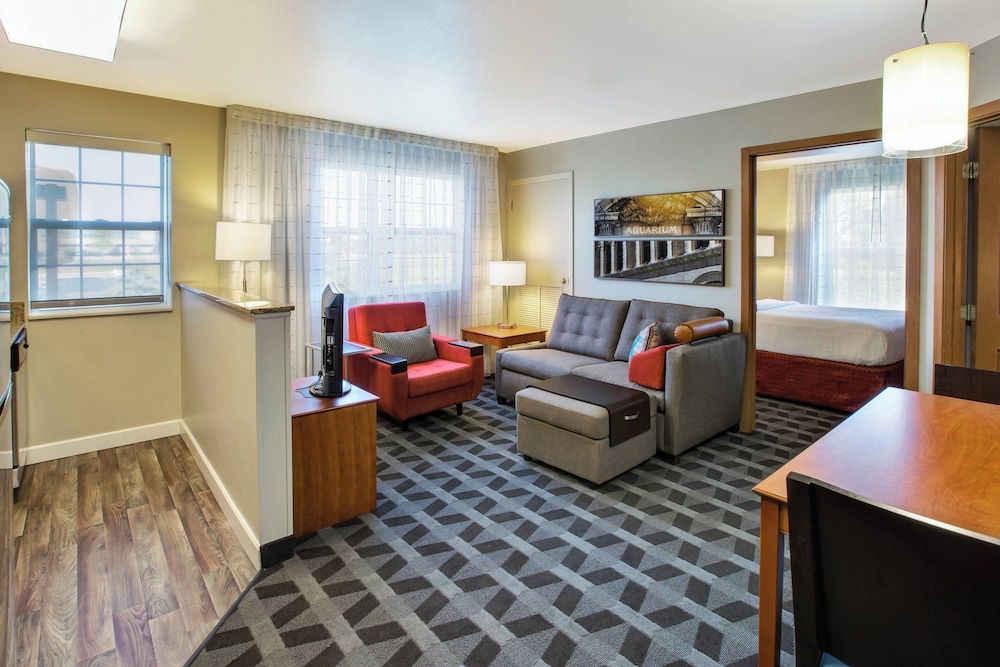 Towneplace Suites By Marriott Detroit Livonia - photo 10