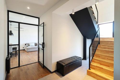 Stylish 3BR Duplex in Avlabari By Wehost