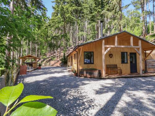 Lady Bagots Cabin — 4-Star Luxury Hotel in Ruthin, United Kingdom