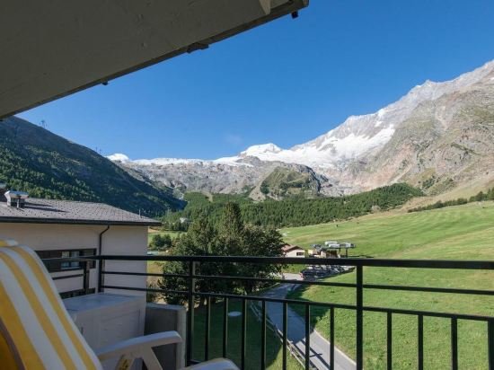 Nicoletta — 4-Star Luxury Hotel in Saas-Fee, Switzerland