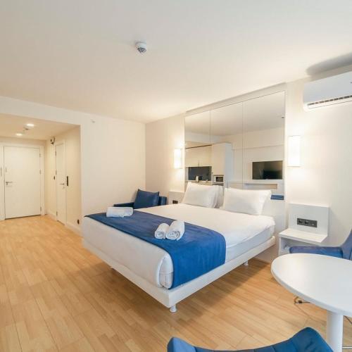 Orbi Sea View Studio Apartment