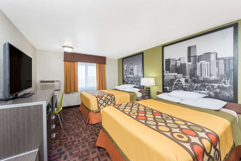 Super 8 by Wyndham Moberly MO - photo 7