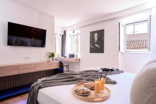 Fingerprint Central Apartment 5 min from Center & Beach — 4-Star Luxury Hotel in Hvar, Croatia