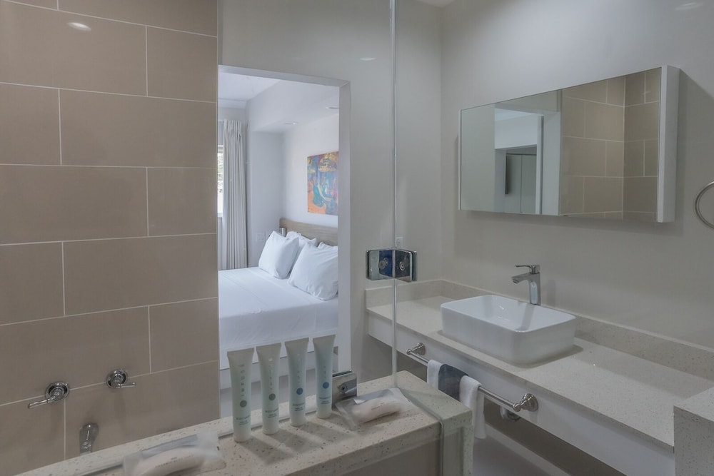 The Biscayne Hotel - photo 32