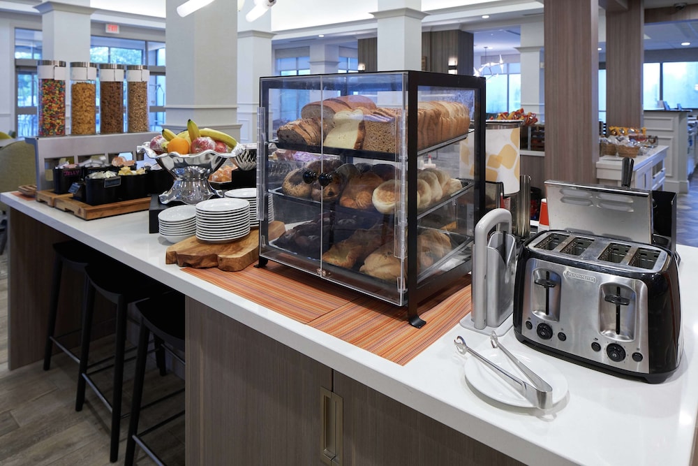 Hilton Garden Inn Evansville - photo 45