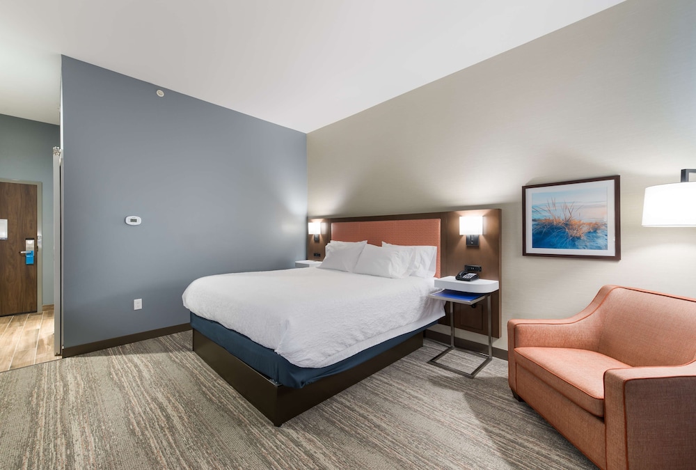 Hampton Inn Niles - photo 15