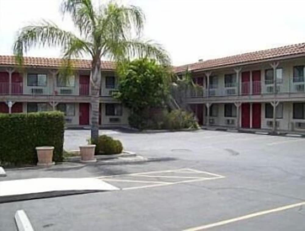 Regency Inn Norco - photo 19