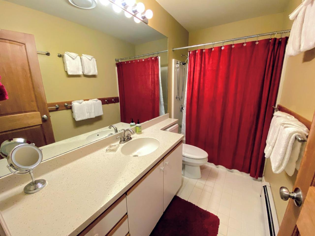 F8 Luxurious Mt Washington Hotel golf course home Wifi cable air conditioning - photo 26