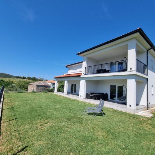 Apartman Zalar — 4-Star Luxury Hotel in Lopar, Croatia