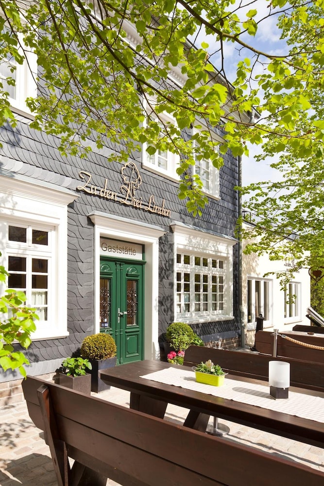 Zu den Drei Linden — hotel in Wermelskirchen
