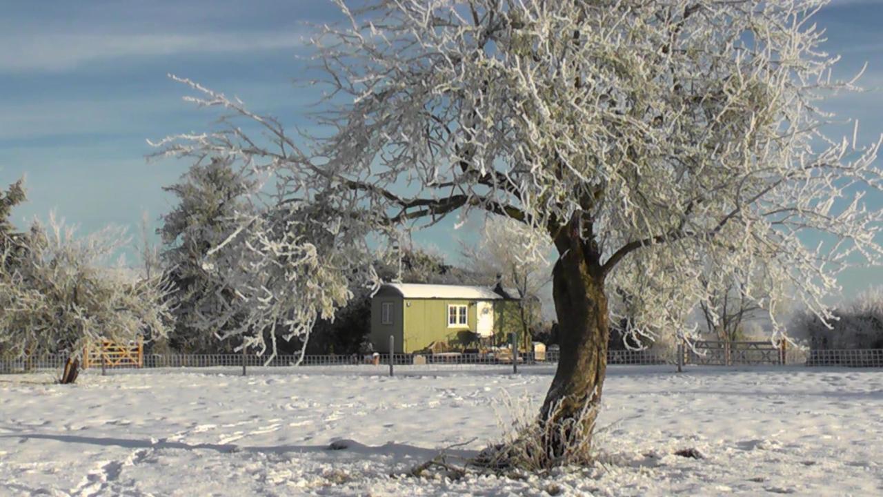 The Abberton Shepherds Hut in Evesham, United Kingdom