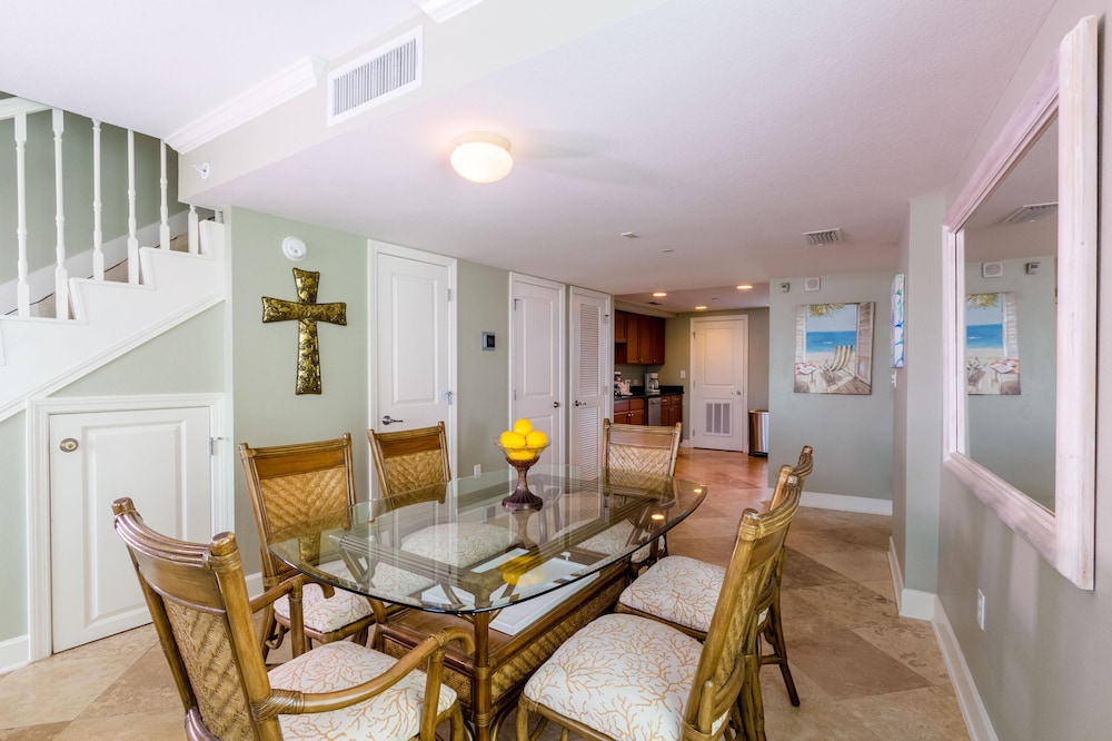 Perdido Towers 101 - photo 27