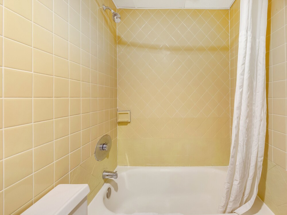 FairBridge Hotel & Conference Center East Hanover - photo 28