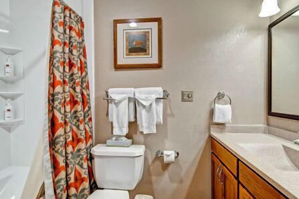 GetAways at Falcon Point Resort - photo 20