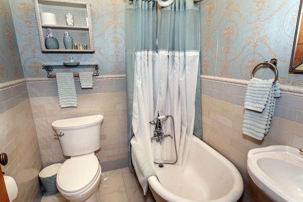 South Broadway Manor - photo 136