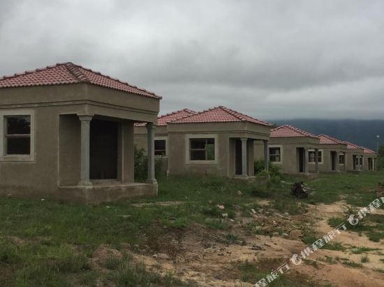 Hlakula Lake Resort in Hoedspruit, South Africa