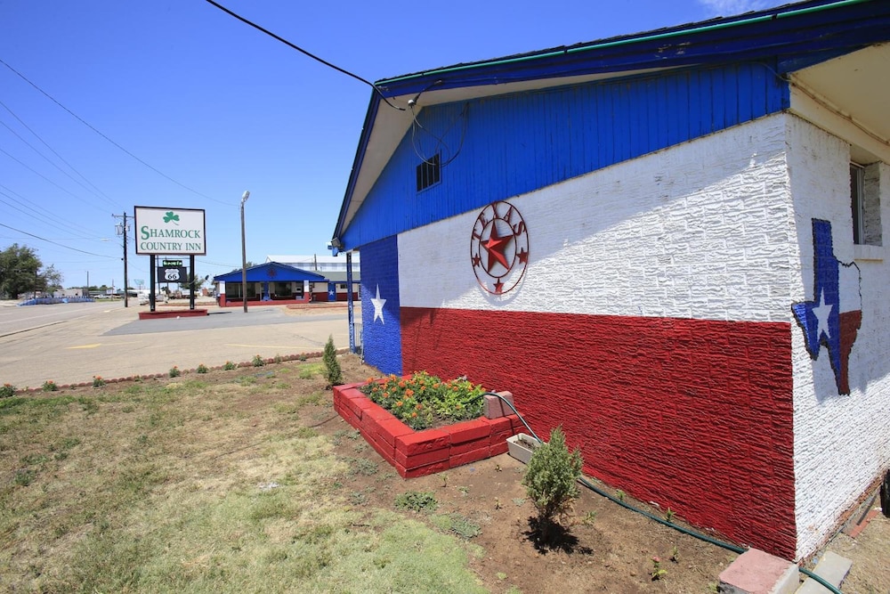 Shamrock Country Inn - photo 57