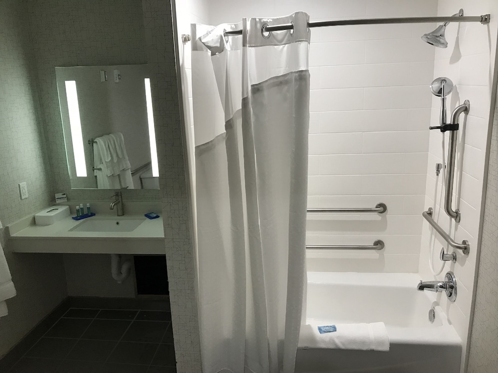 Holiday Inn Express Pineville Alexandria Area by IHG - photo 7