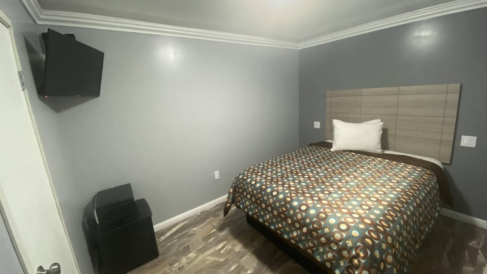 La Perla Motel - featured photo