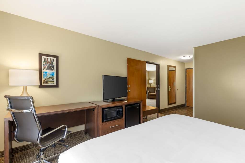 Comfort Inn & Suites Grinnell near I 80 - photo 27