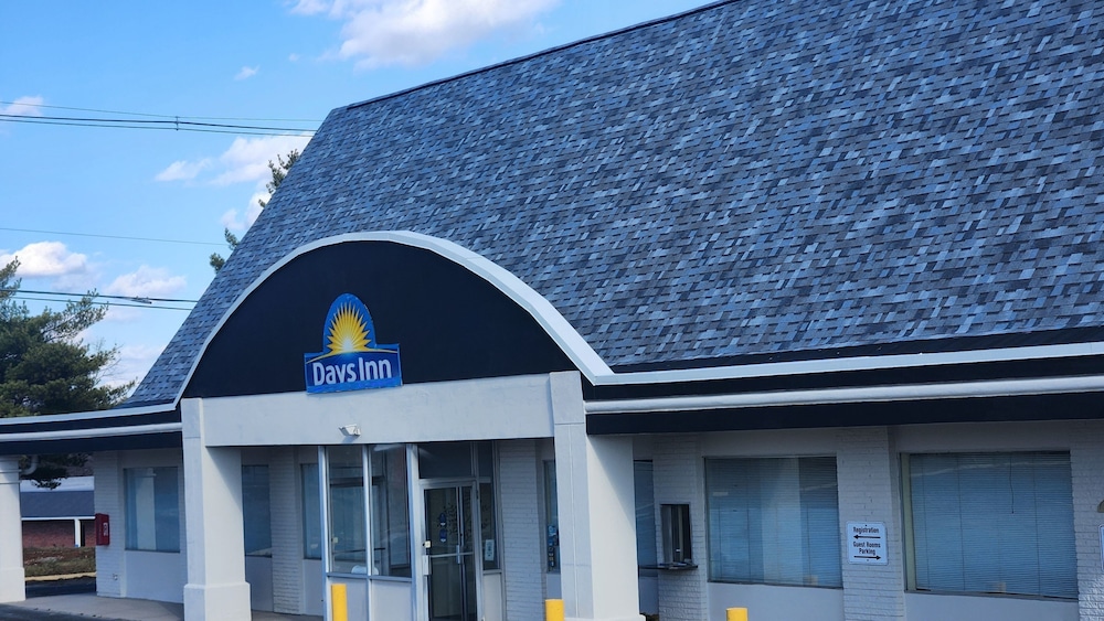 Days Inn by Wyndham Frankfort in Frankfort, United States