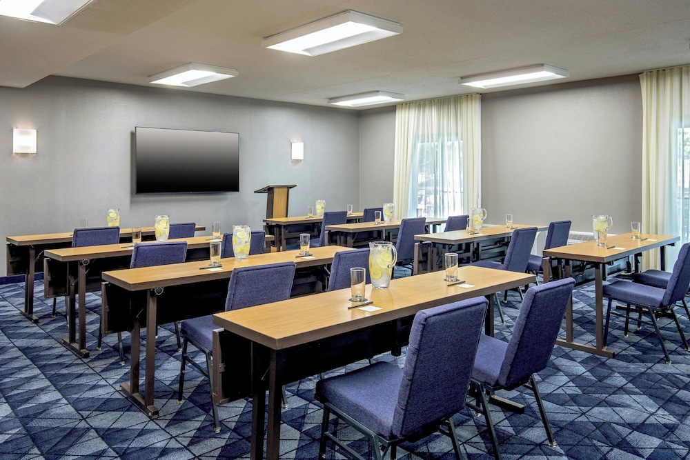 Courtyard by Marriott Boston Andover - photo 49