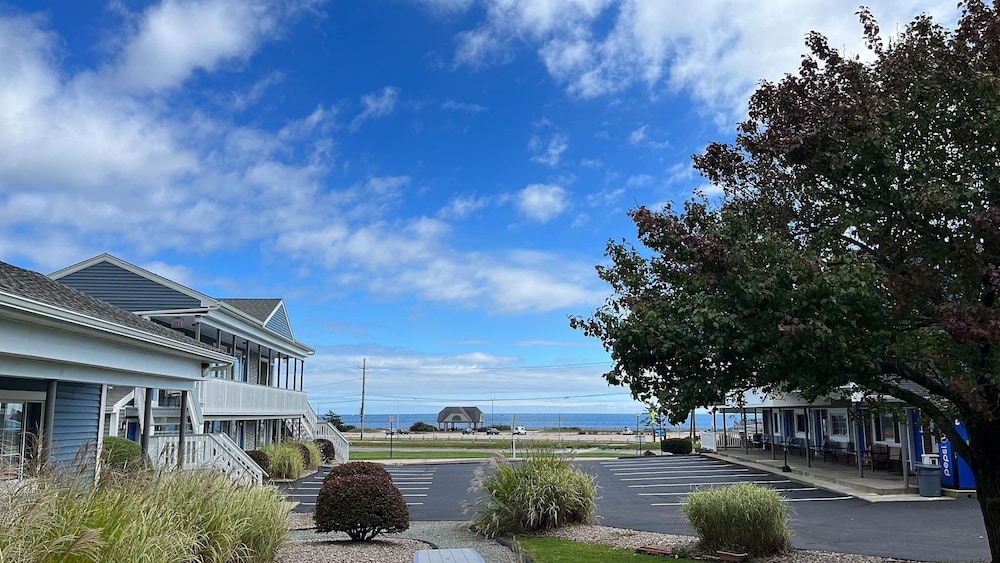 Scarborough Beach Motel — hotel in Narragansett