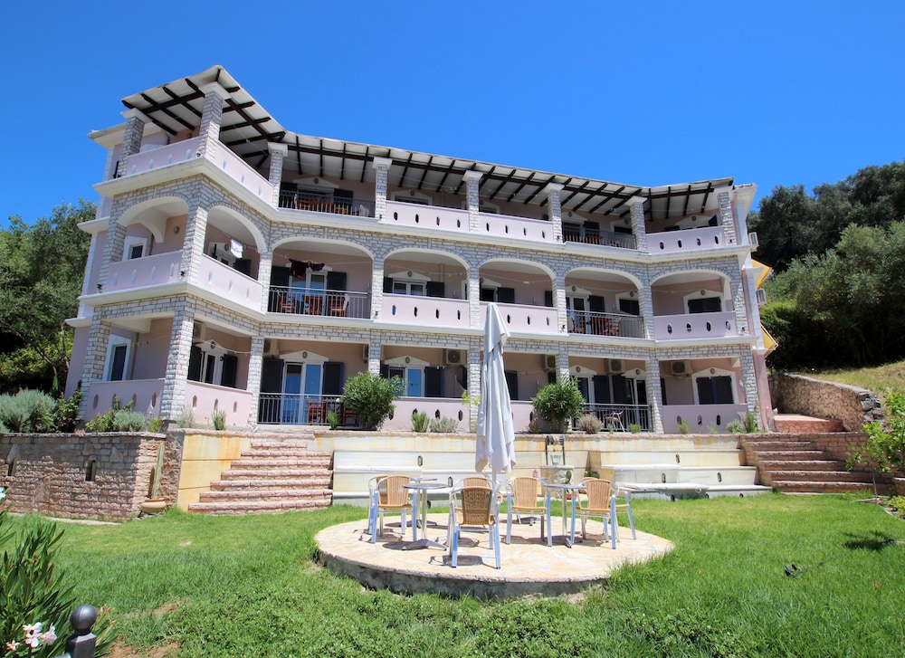 Residence La Scala — 4-Star Luxury Hotel in Parga, Greece